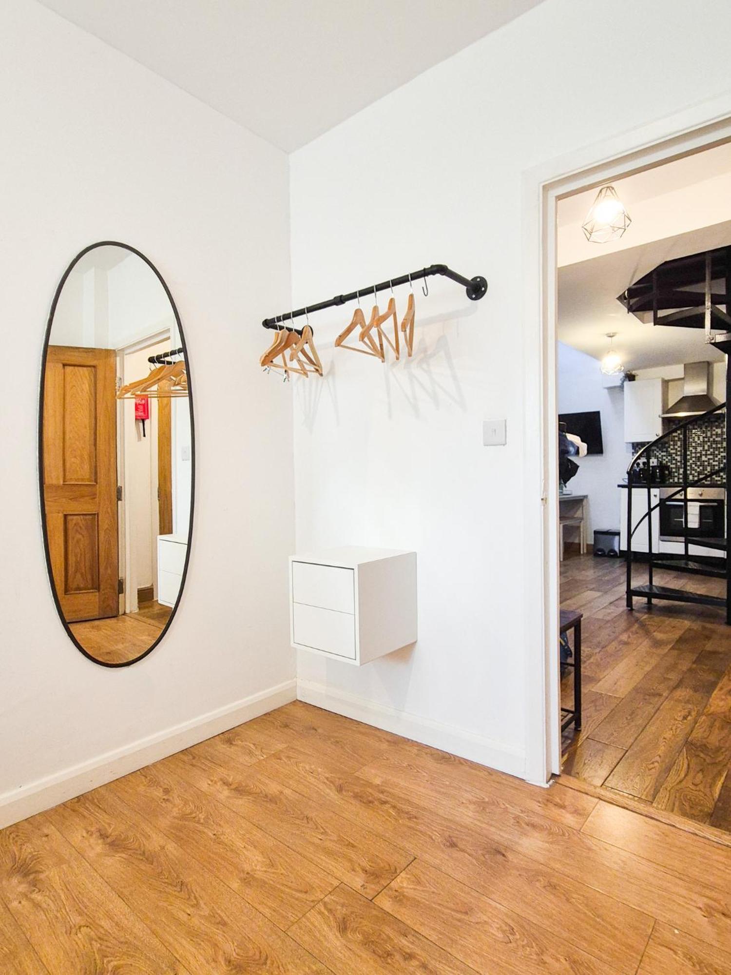 Апартаменты Two Bedroom In Islington