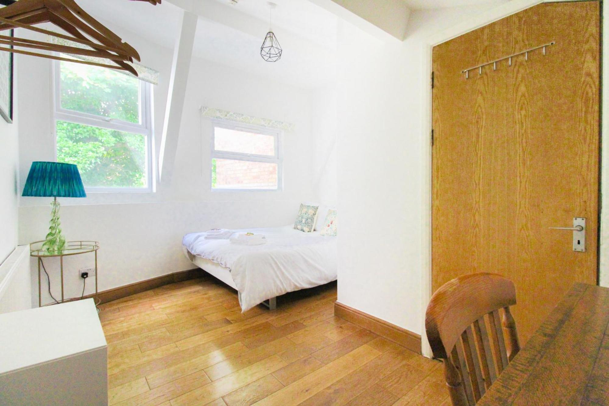 Appartamento Two Bedroom In Islington Londra