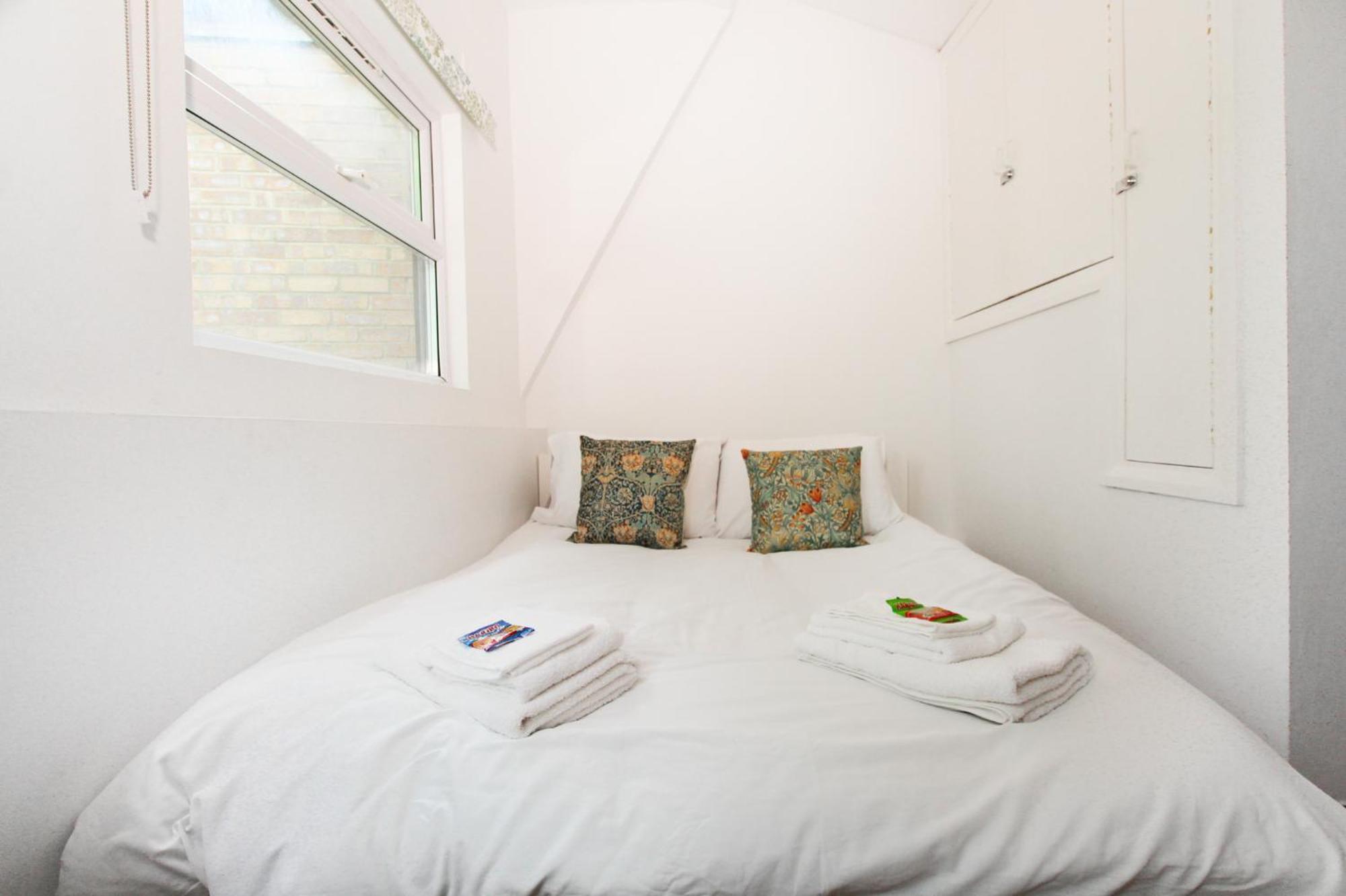 Two Bedroom In Islington * Лондон
