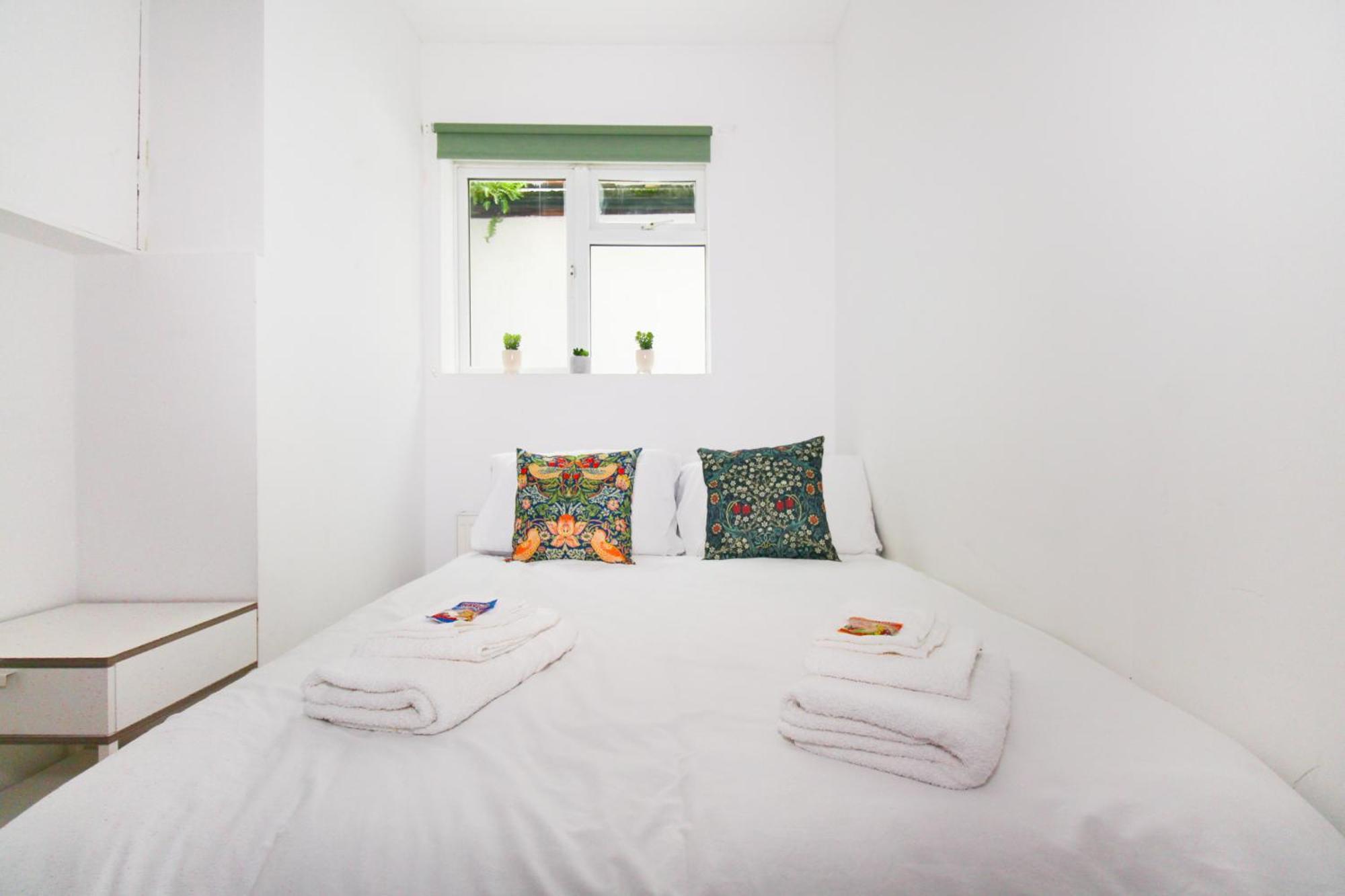 Two Bedroom In Islington * Лондон
